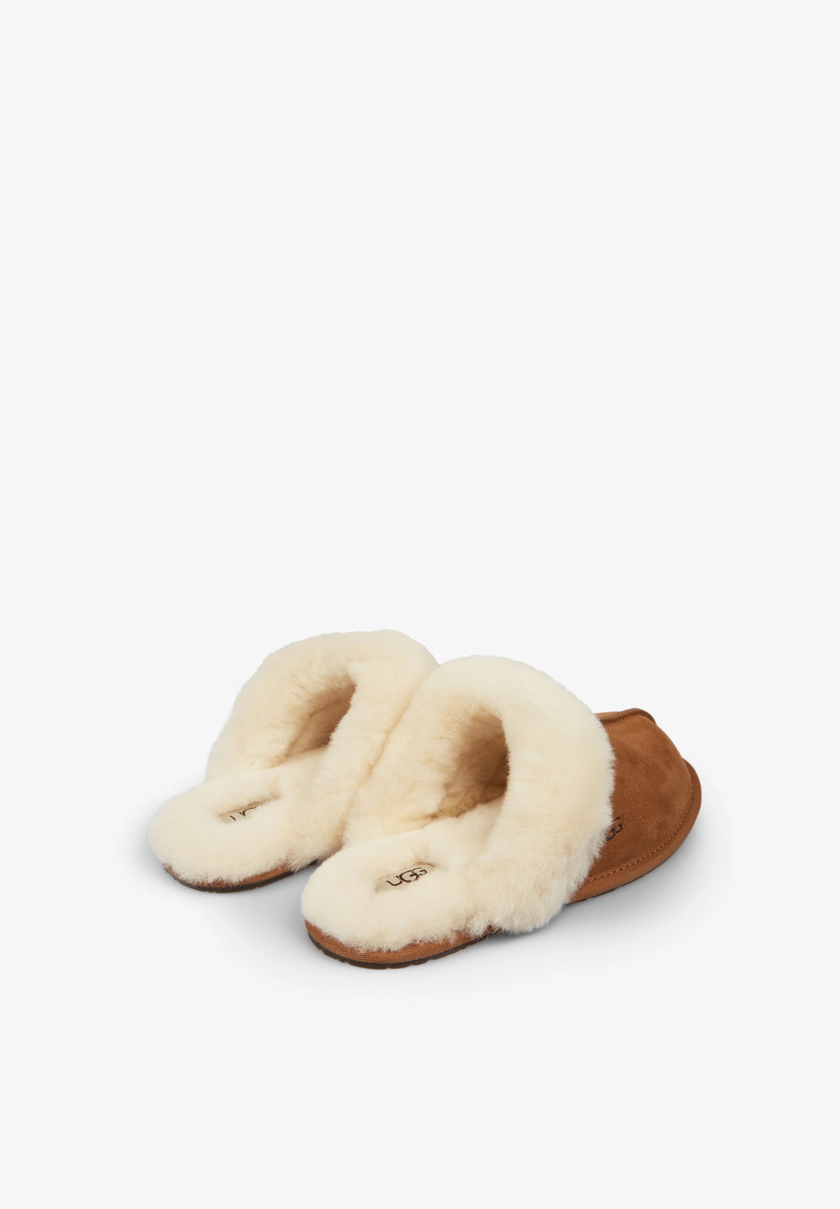 UGG | ZAPATILLAS SCUFFETTE II MUJER - Image 3