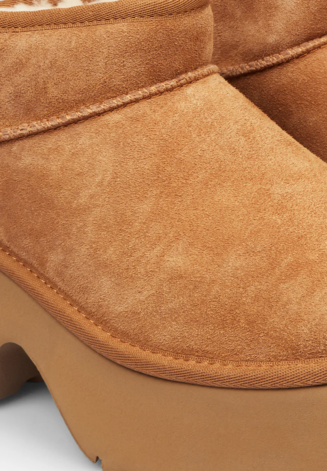 UGG | W CLASSIC ULTRA MINI NEW HEIGHTS - Image 4