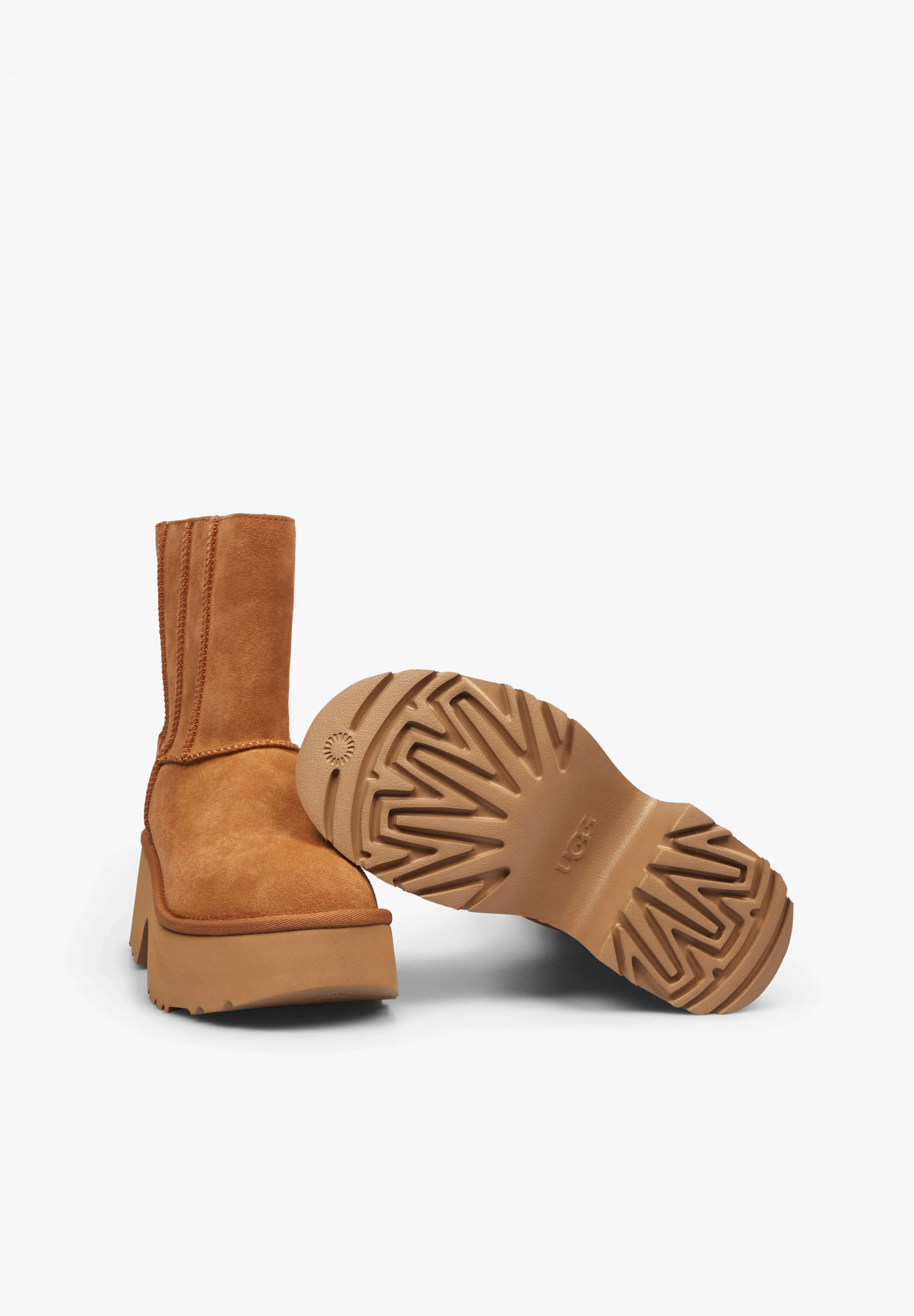 UGG | W CLASSIC TWIN SEAM NEW HEIGHTS - Image 7