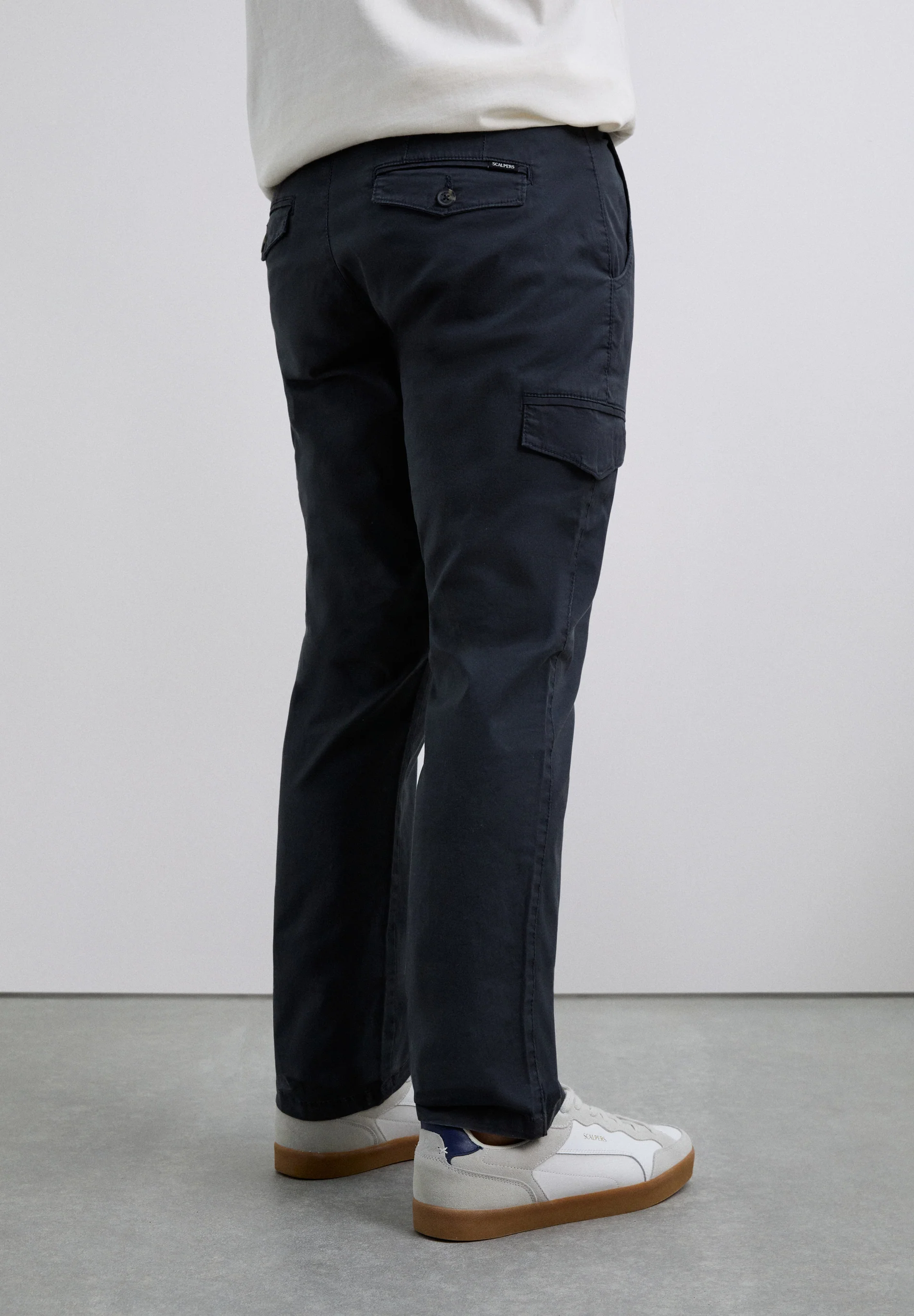 PANTALÓN CARGO SLIM FIT - Image 6