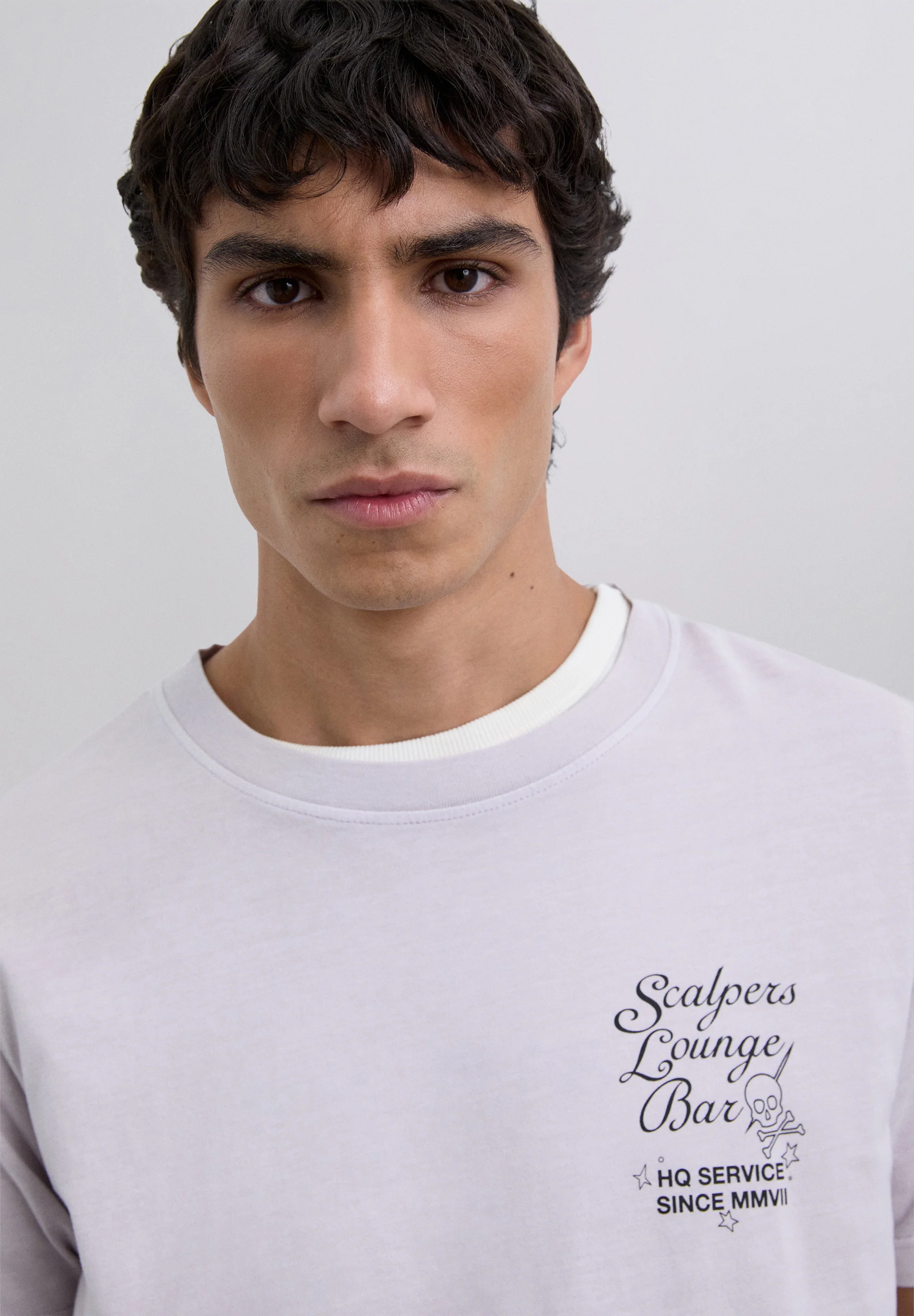 CAMISETA PRINT LOUNGE BAR - Image 2