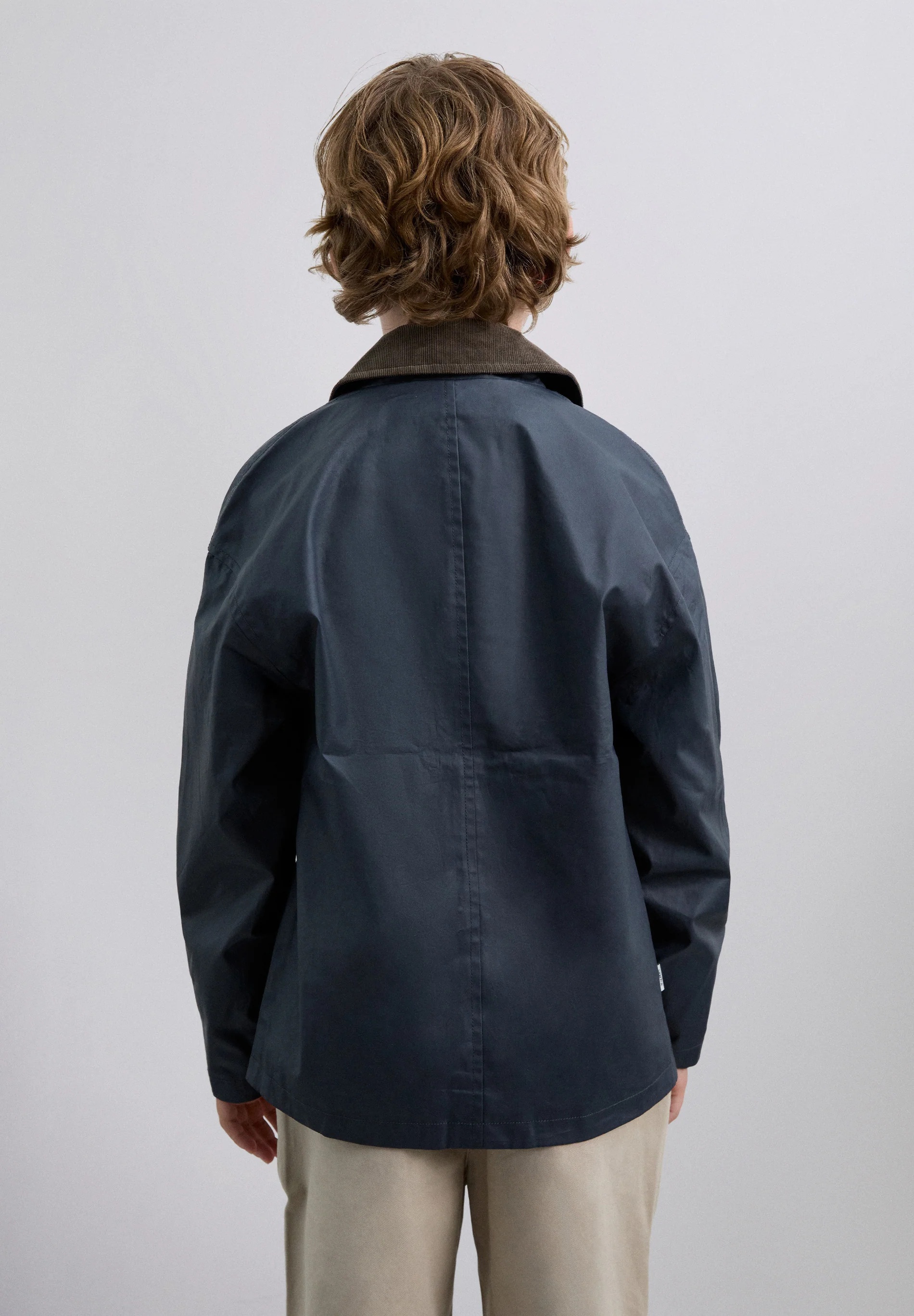 CHAQUETA CUELLO CONTRASTE PANA - Image 4