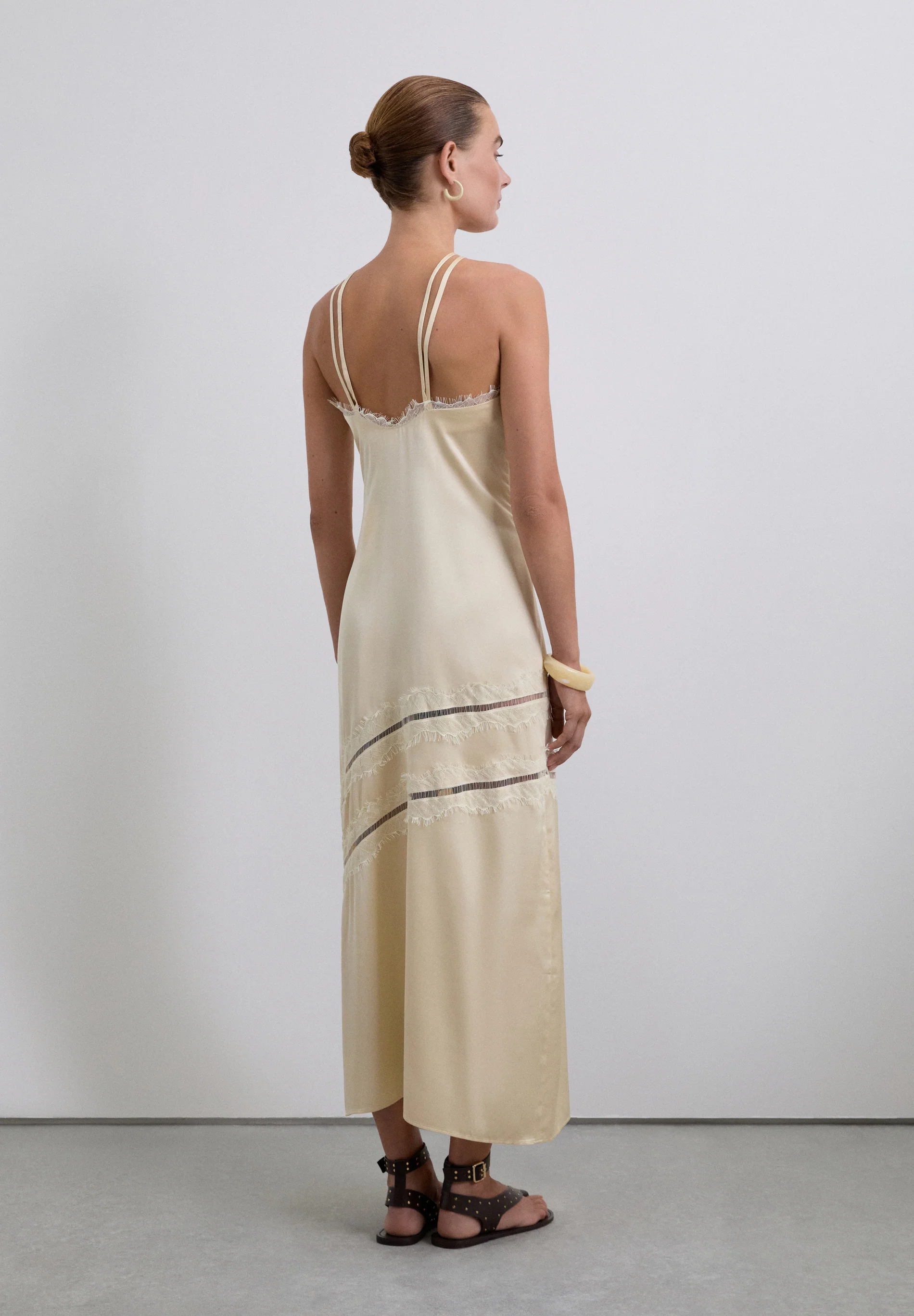 VESTIDO LENCERO SATINADO - Image 4
