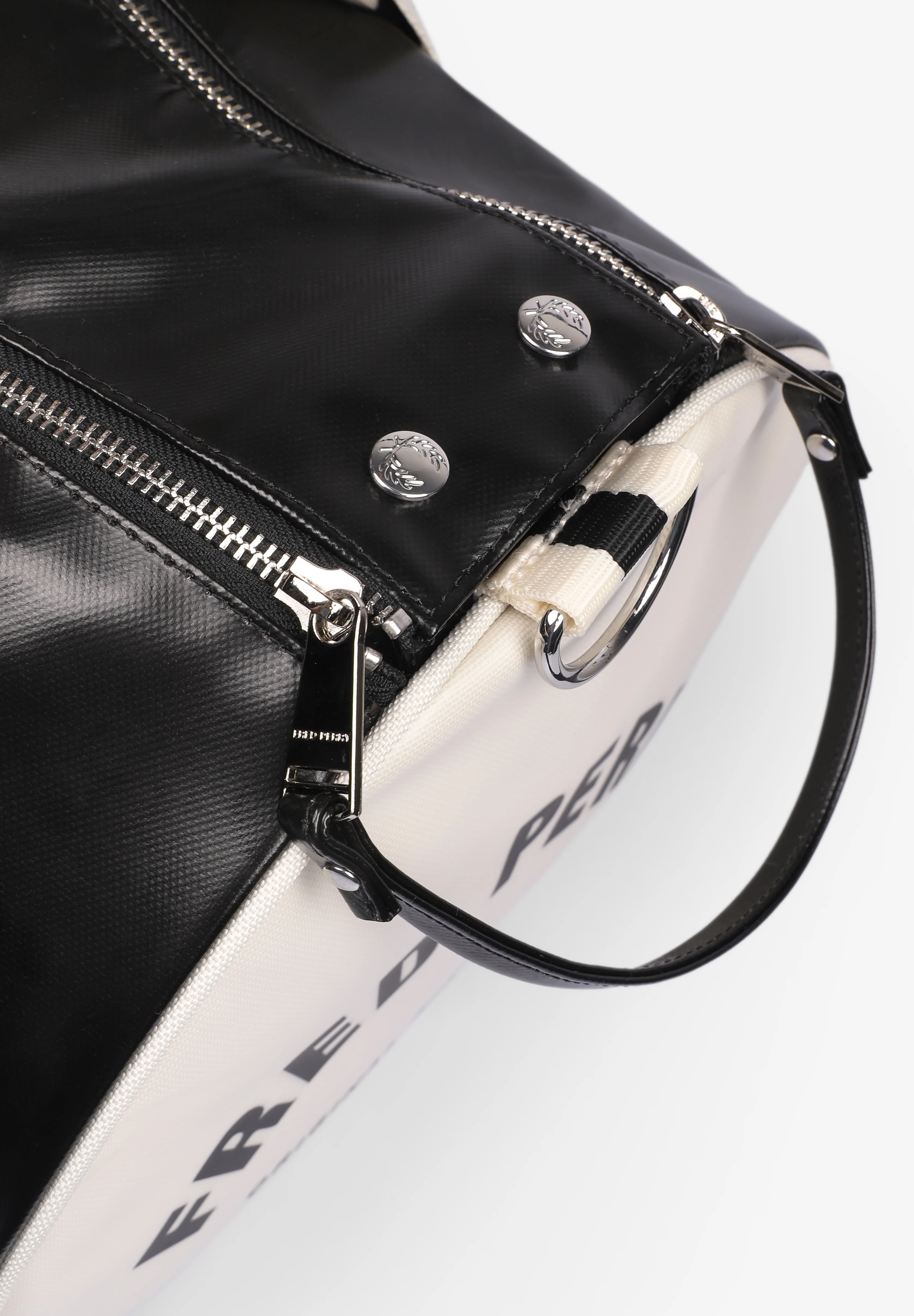 FRED PERRY | BOLSA CLASSIC BARREL - Image 6