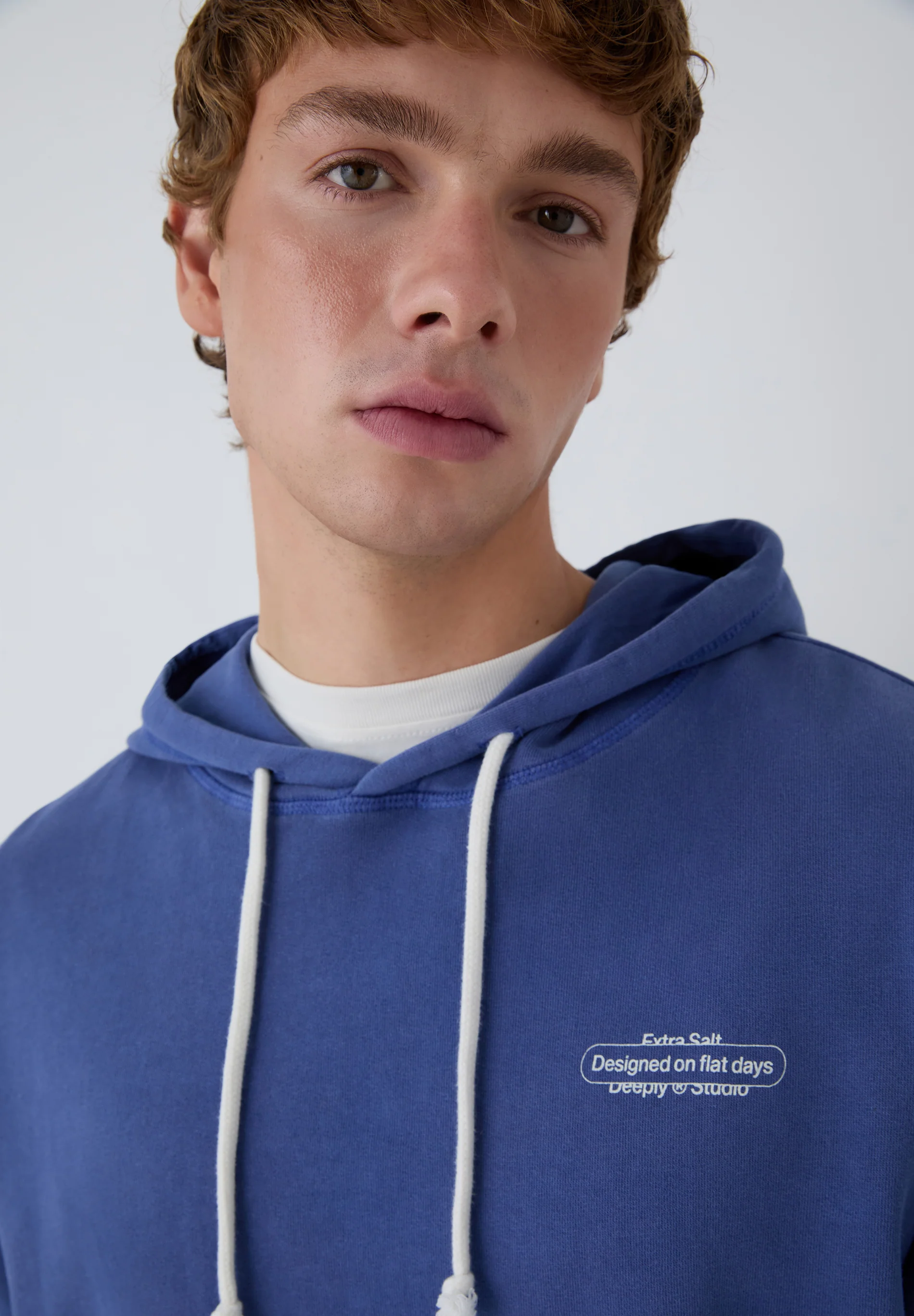 DEEPLY | SUDADERA CAPUCHA FLAT DAYS - Image 4