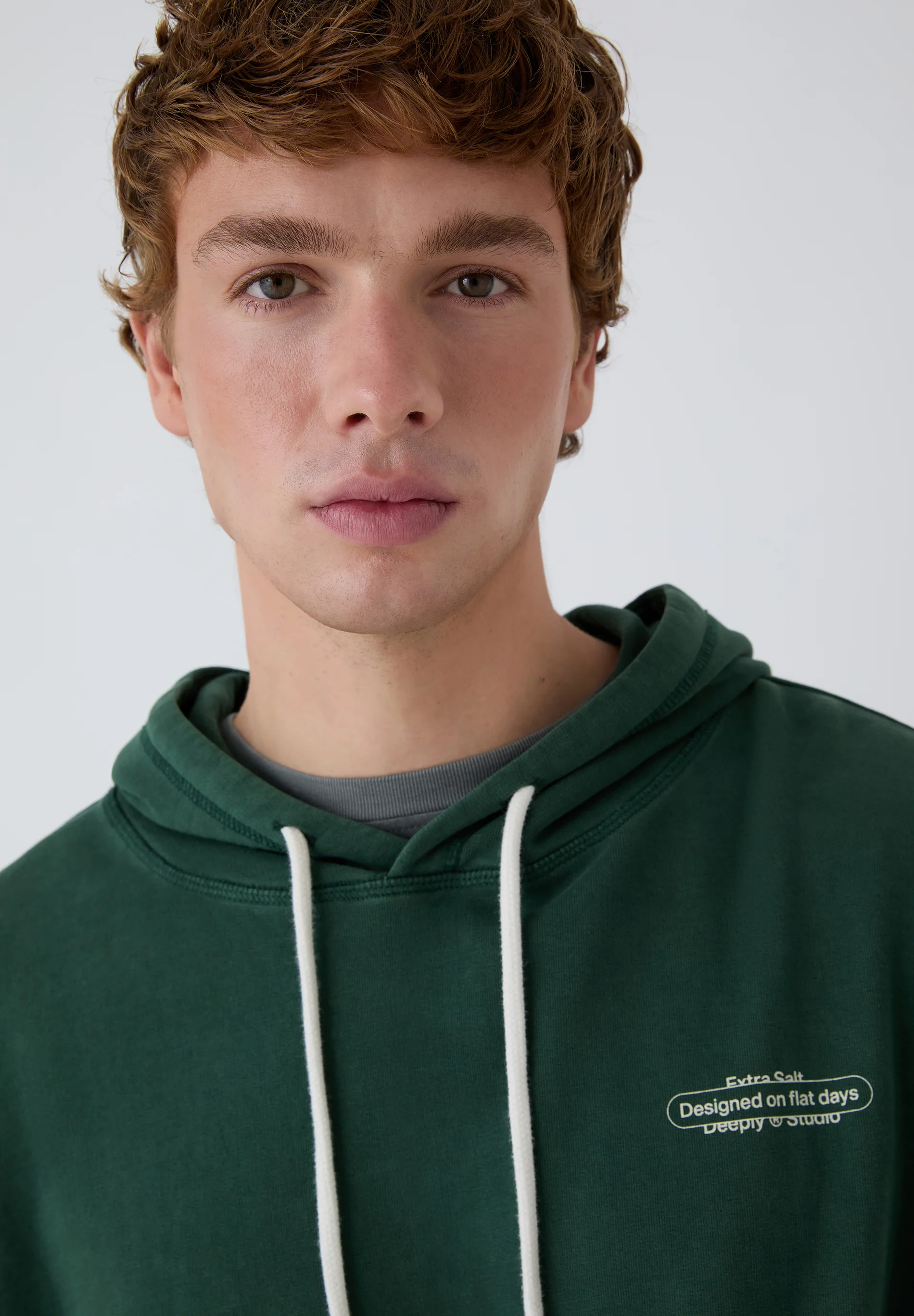 DEEPLY | SUDADERA CAPUCHA FLAT DAYS - Image 3