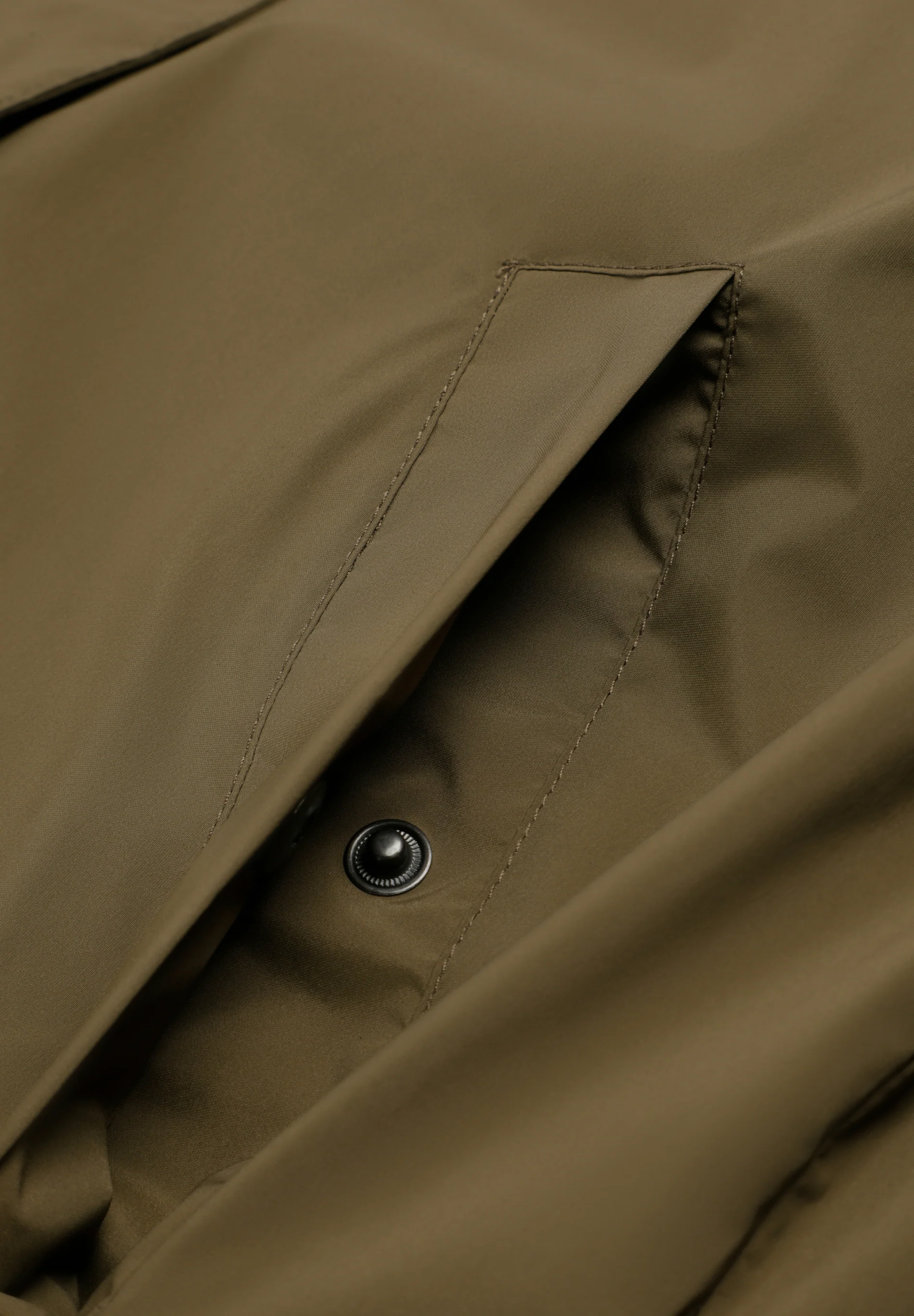 CHAQUETA TÉCNICA CON CREMALLERA - Image 10