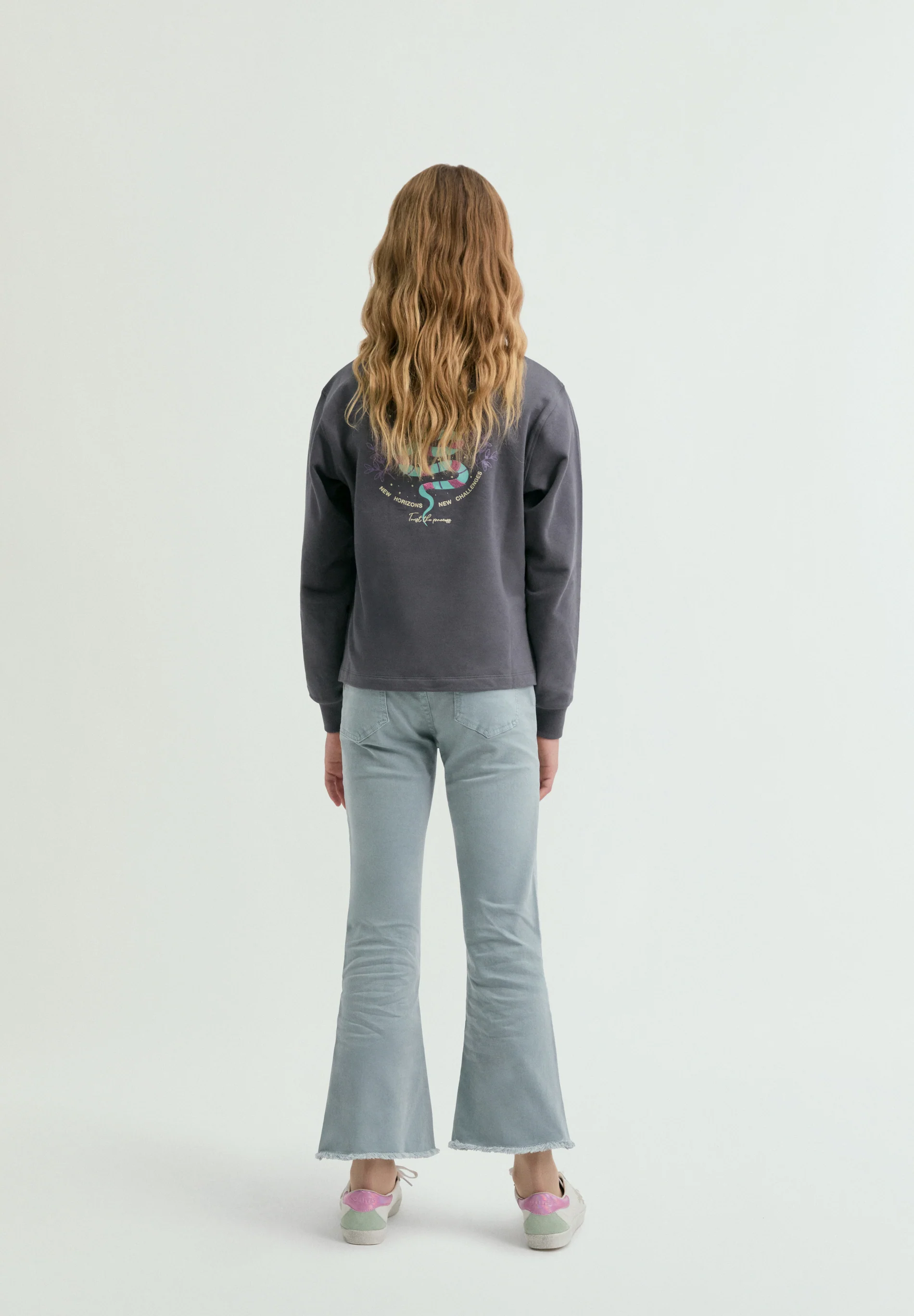 PANTALÓN FLARE COSTURAS - Image 4