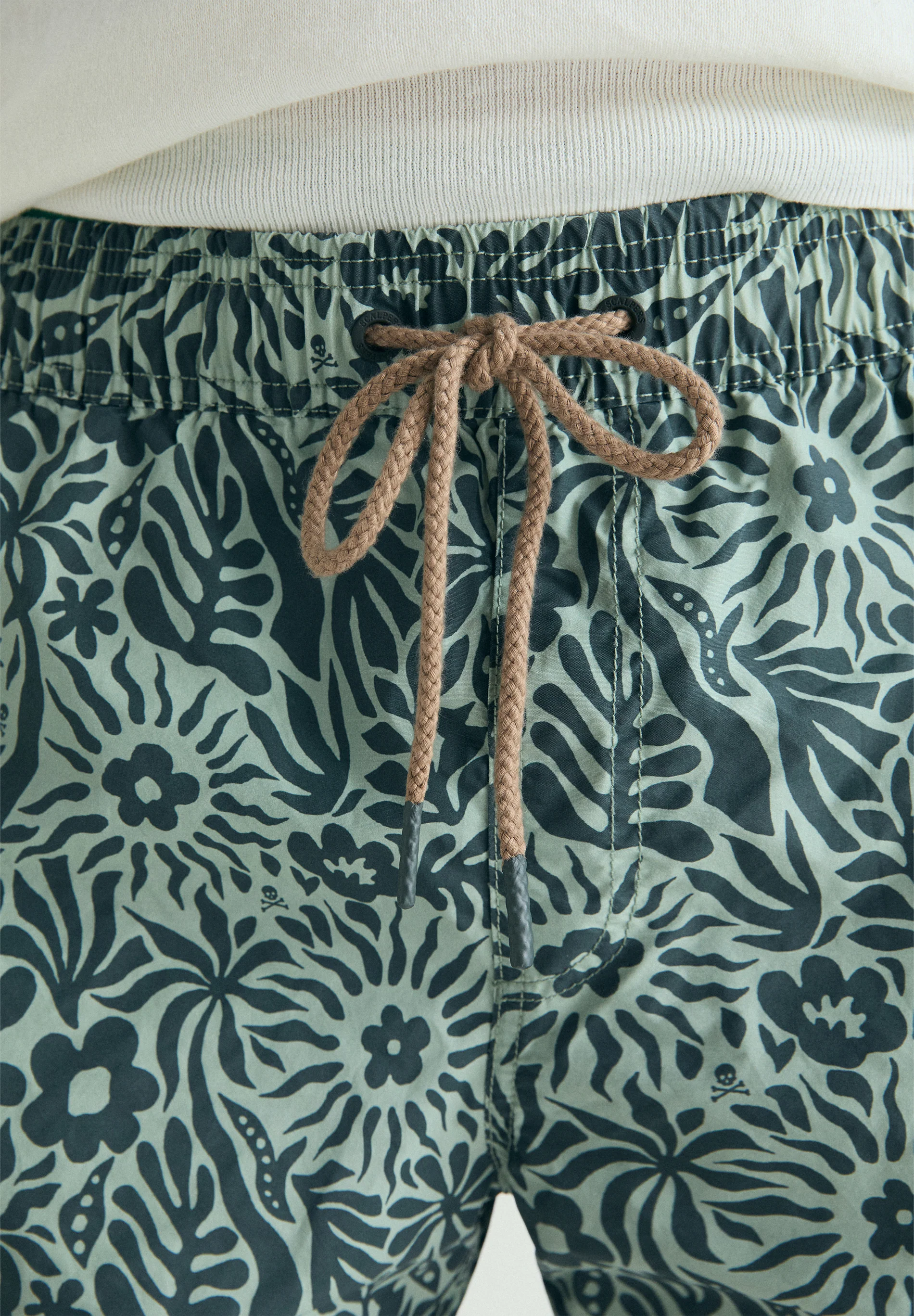 BAÑADOR ESTAMPADO FLORAL - Image 3