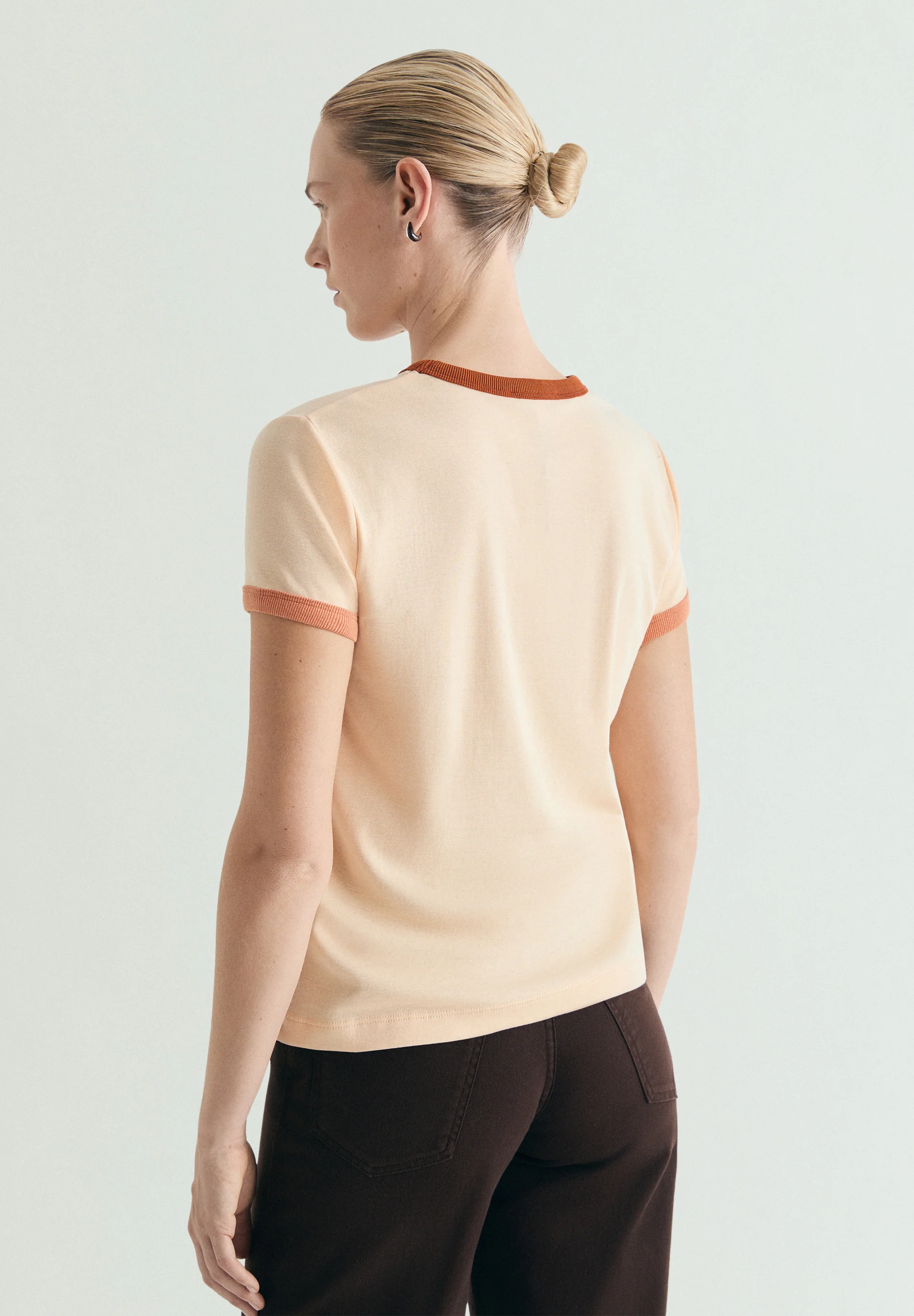 CAMISETA CUELLO CONTRASTE - Image 3