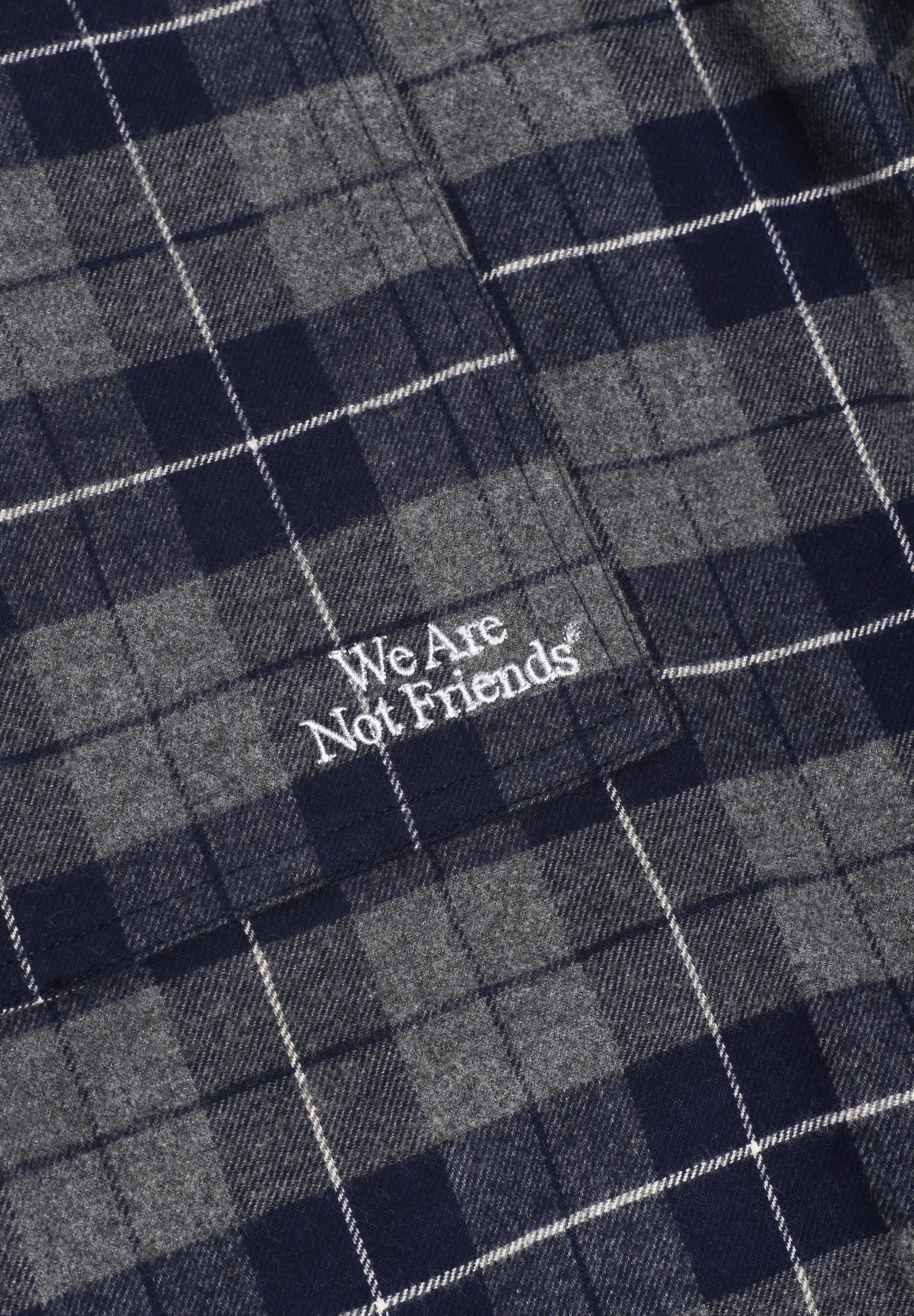 WE ARE NOT FRIENDS | CAMISA LUMBERJACK WANF - Image 4