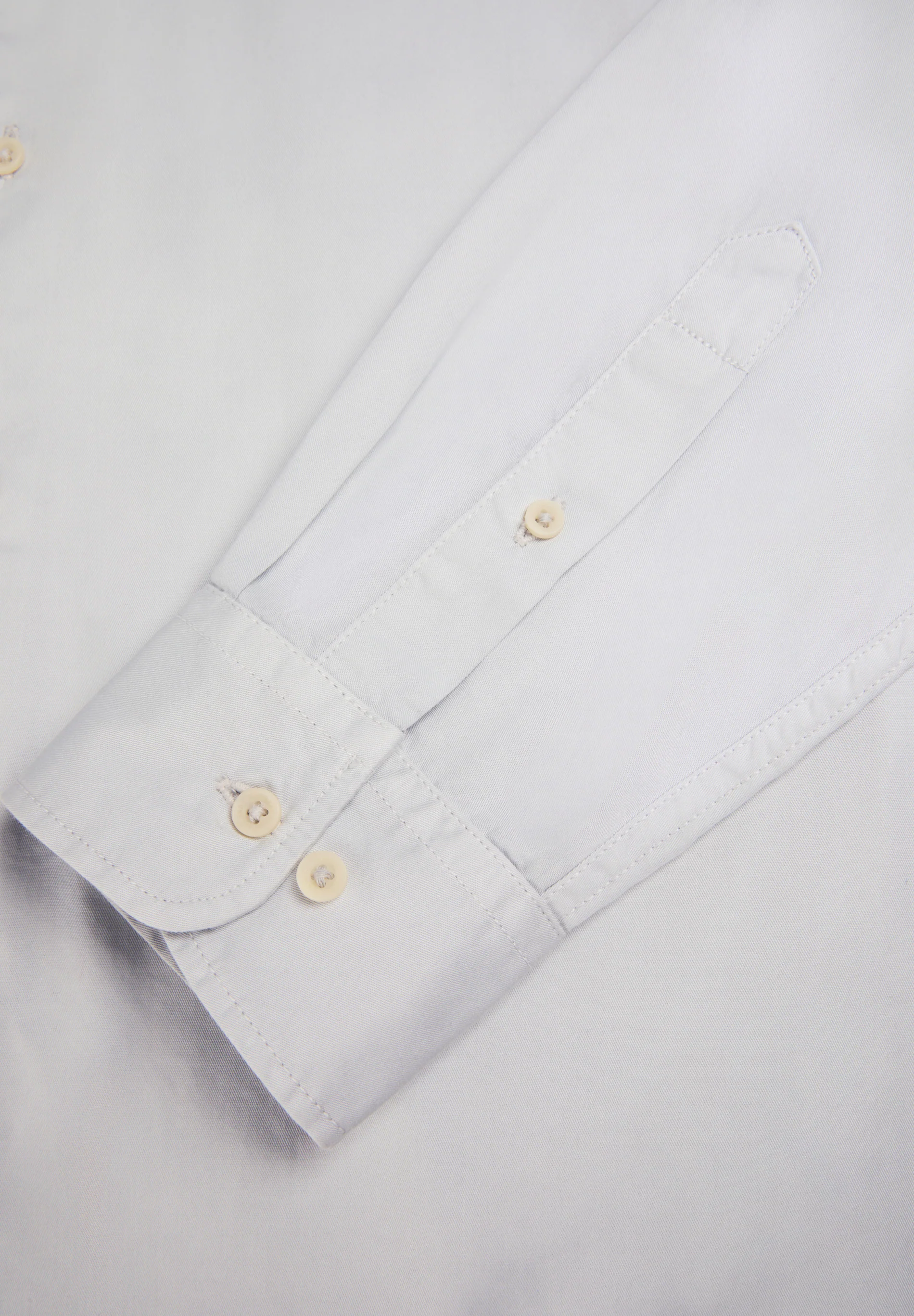CAMISA CALAVERA BORDADA TONO - Image 2