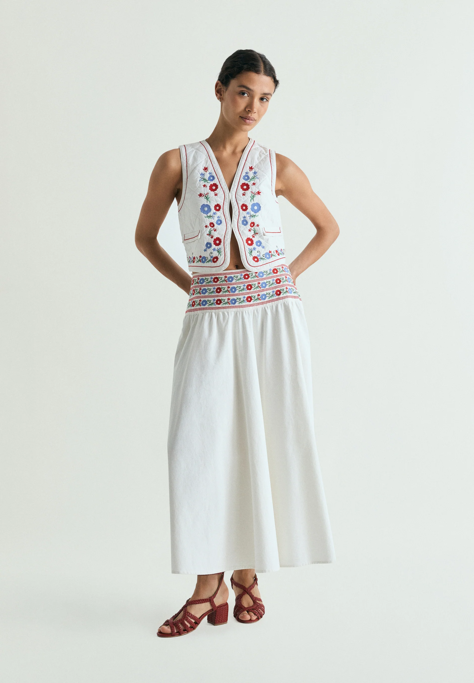 FALDA DENIM BORDADOS