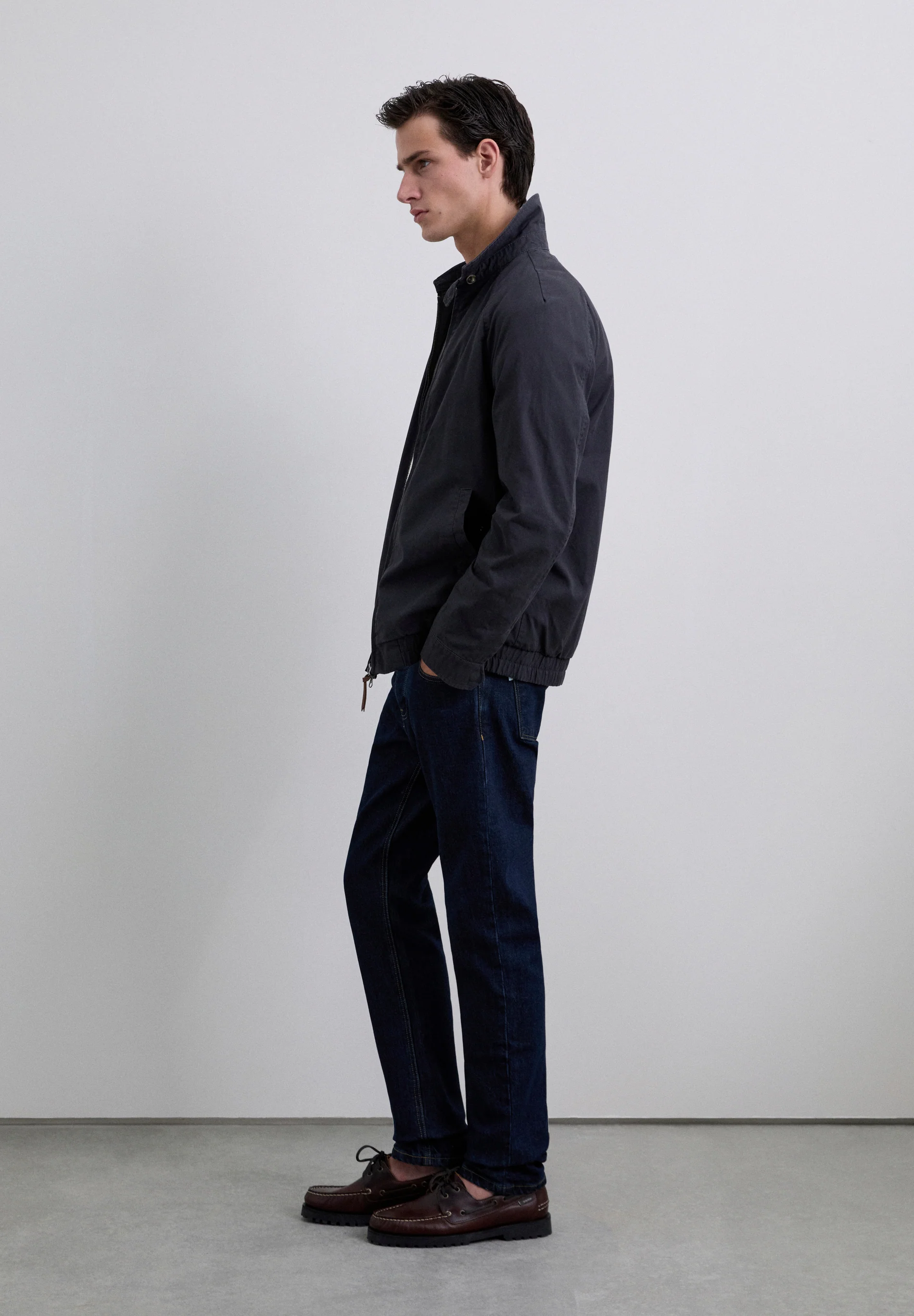 PANTALÓN VAQUERO SLIM FIT